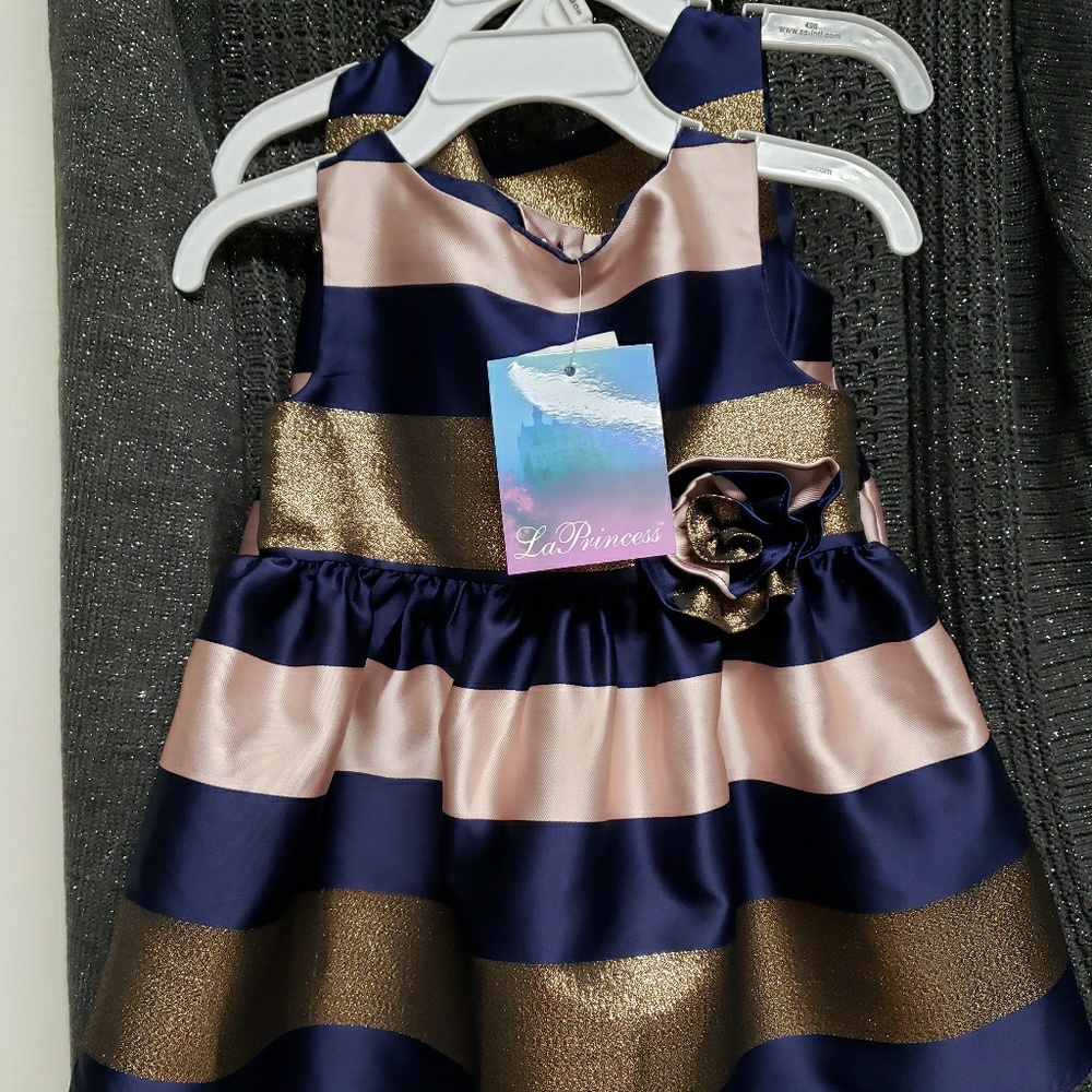 Girl's dress